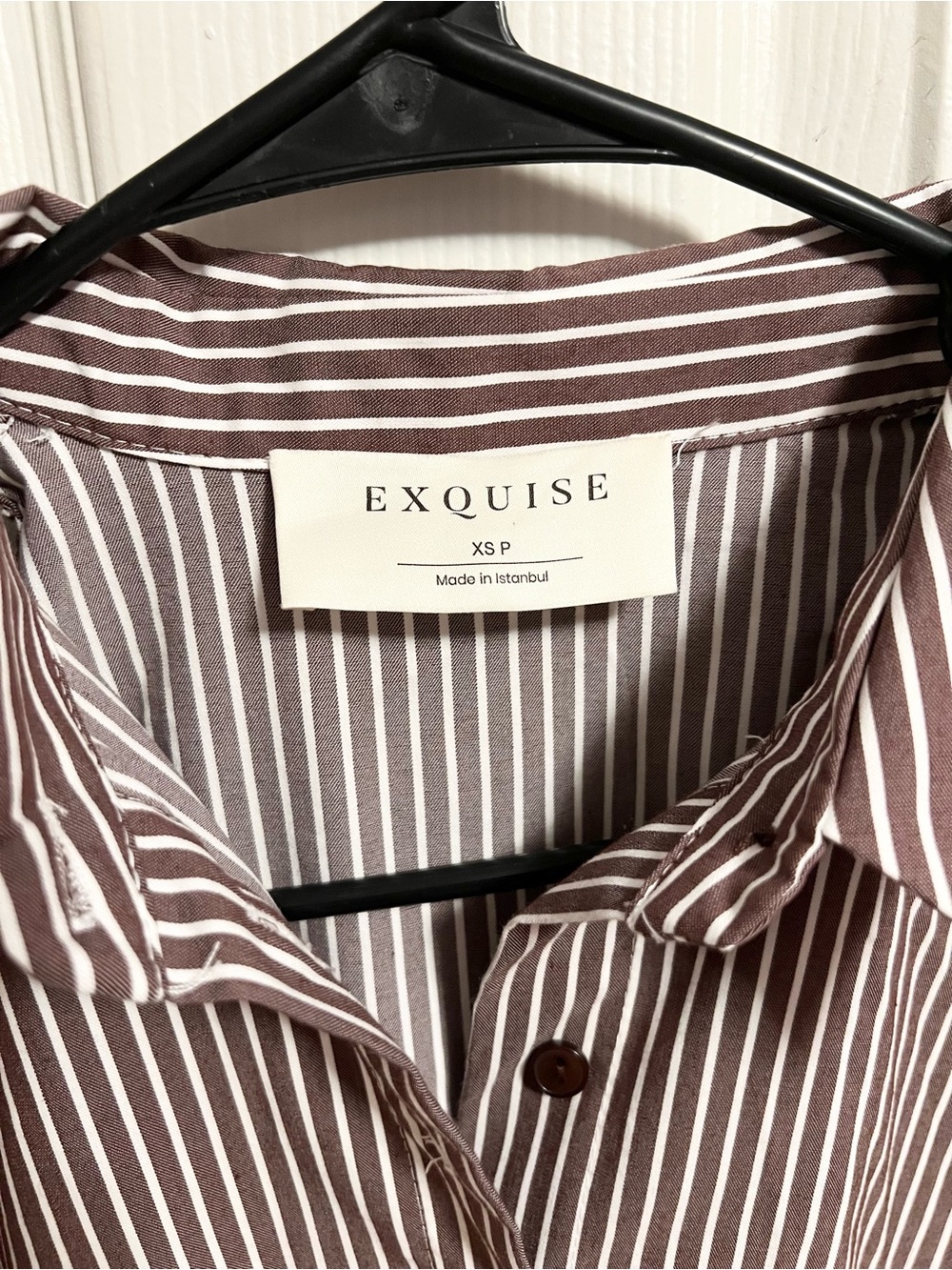 Tobie Sleeveless Shirt Dress by Exquise - Picture 5 of 13